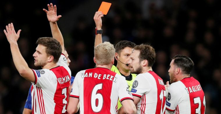Arbiters zien Ajax-overtredingen 'door de vingers': 'Onbewust van invloed'