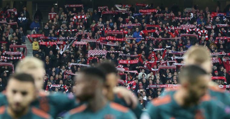 Ongeruste Ajax-fans doen Ten Hag smeekbede: 'Wisselen, nu het nog kan'