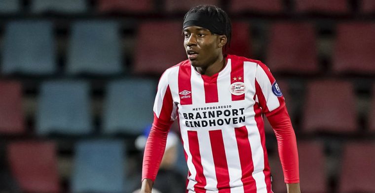 'PSV-talent Madueke (17) maakt indruk in Den Bosch en kan kroon op weekend zetten'