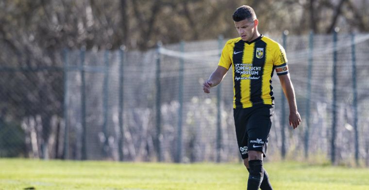 Vitesse hoopt op nieuw contract aanvoerder: 'Deur zelf nooit dichtgetrokken' 