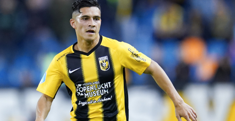 Vitesse ontvangt 'riante transfersom' voor Foor, middenvelder wacht 'fortuin'