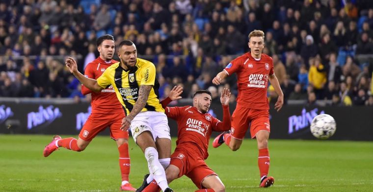 Controversiële, maar prachtige treffer van Grot beslist Vitesse - FC Twente