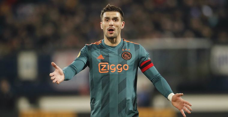 Tadic en Dest met koppen tegen elkaar: 'Het zit in de groep niet goed bij Ajax'