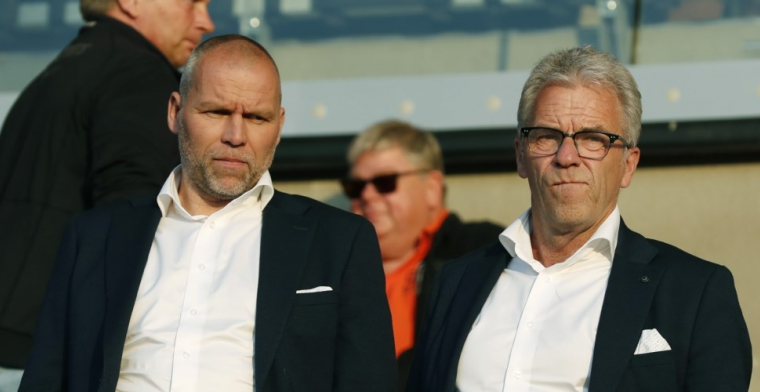 Telegraaf: KNVB gaat niet mee met Ajax, PSV en AZ en stelt beslissing uit