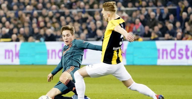 Ajax-middenvelder Eiting troeft Jumbo-renners af: 'Hij is van harte welkom'