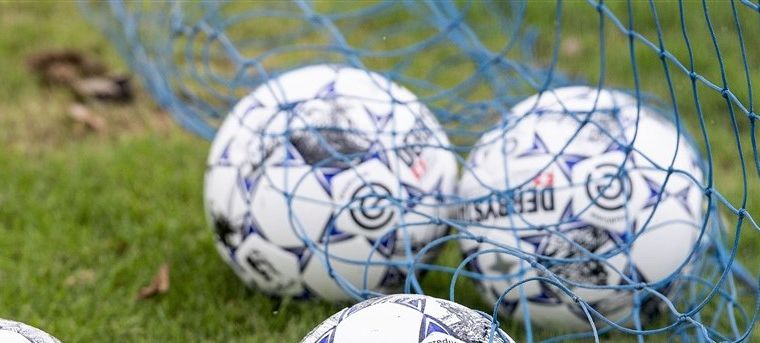 NOS: KNVB legt drie opties voor aan clubs, advies om niet voor optie 3 te kiezen