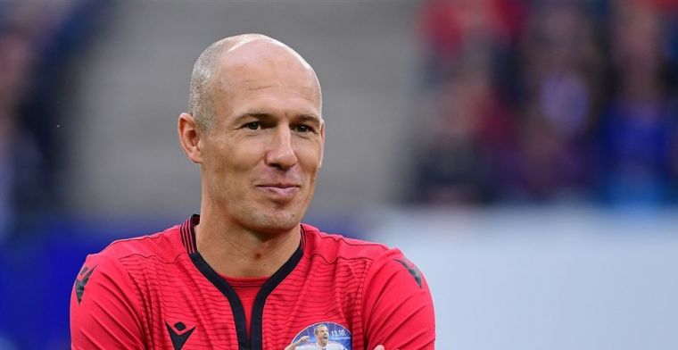 Robben kan comeback maken en heeft aanbieding op zak: 'Met hem gesproken'