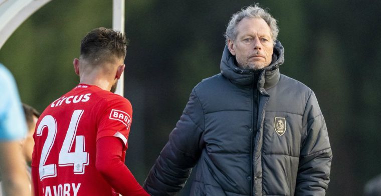 'Voormalig Twente-trainer Preud'homme trekt conclusies en vertrekt bij Standard'