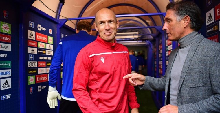 Verrassing bij Bayern München: Robben springt over hek en volbrengt training