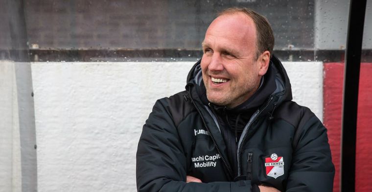 FC Twente vangt bot en kan verder zoeken naar nieuwe coach: 'Ik blijf'