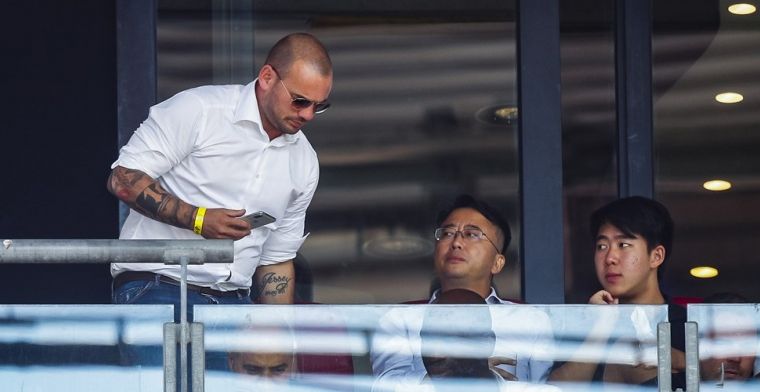 Jansma maakt zich 'enigszins zorgen' over Sneijder: 'Hij moet nog 40 jaar'
