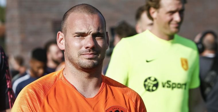 'Sneijder pakt door en maakt serieus werk van comeback als voetballer'