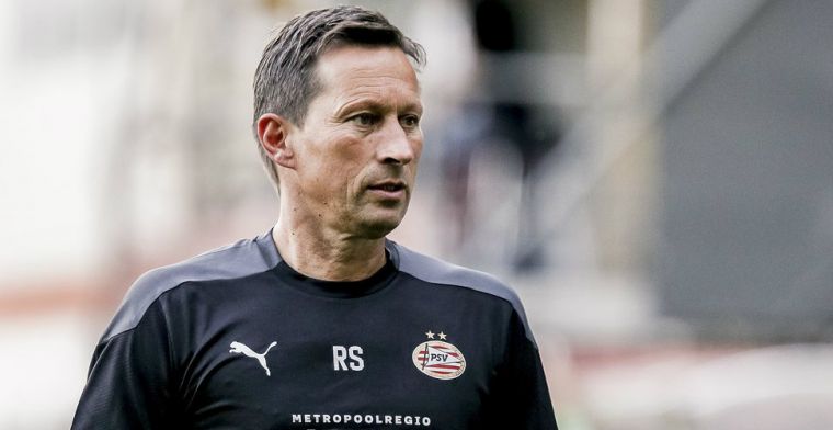 PSV-trainer Schmidt positief verrast: 'Zelfs verbaasd over motivatie en houding'