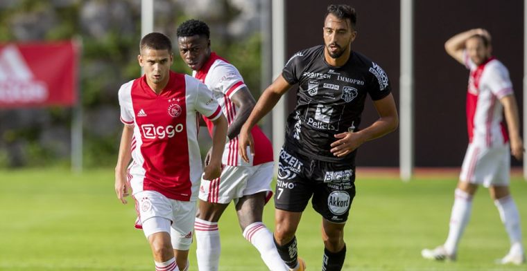 Van der Vaart kan ogen niet geloven tijdens oefenduel Ajax: 'Lijkt kleurenblind'