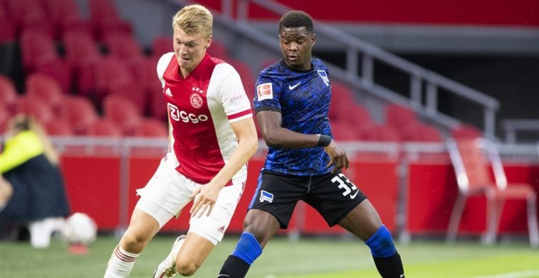 Schuurs imponeert bij Ajax: 'Volgens mij creëer ik ook vertrouwen met mijn spel'