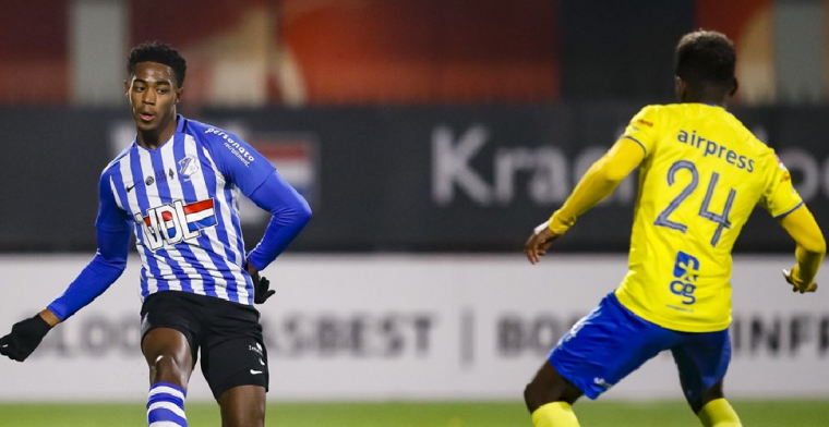 'Seedorf (25) verlaat FC Eindhoven en maakt promotie naar de Eredivisie'