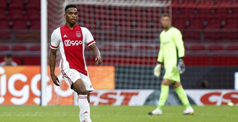 Ajax legt wéér talent vast: Timber krijgt shirt met rugnummer 2 uitgereikt