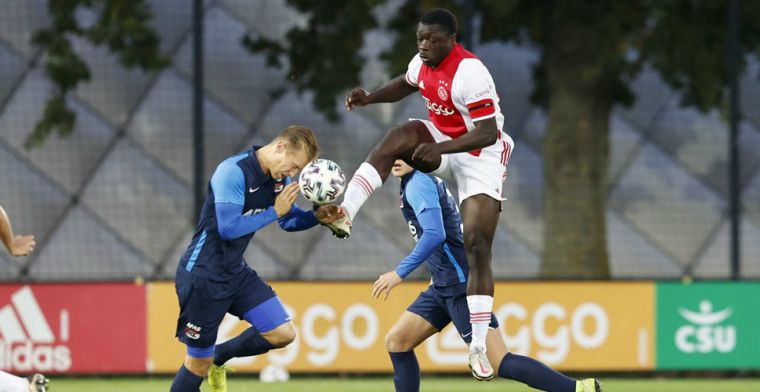 Brobbey heeft nieuw contract bijna binnen: 'Droom ervan te spelen in Ajax 1'