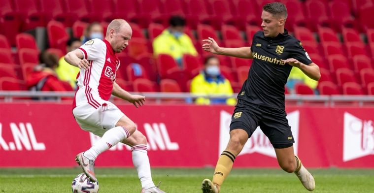 Succesvolle rentree Klaassen bij Ajax: eenvoudige zege en goal tegen Heerenveen
