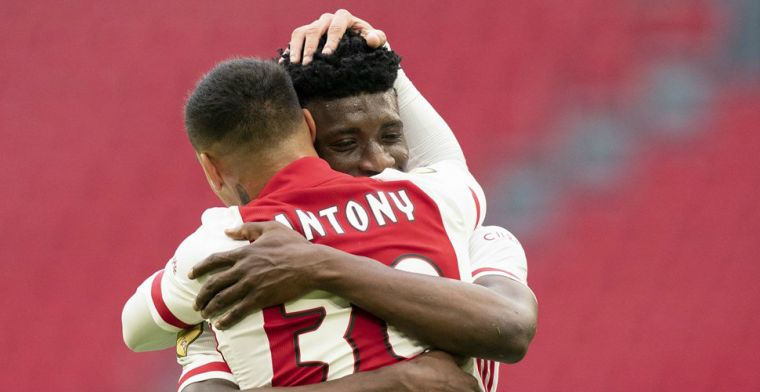 Afellay en Janssen diep onder de indruk van Ajax-aanwinst: 'Genot voor het oog'