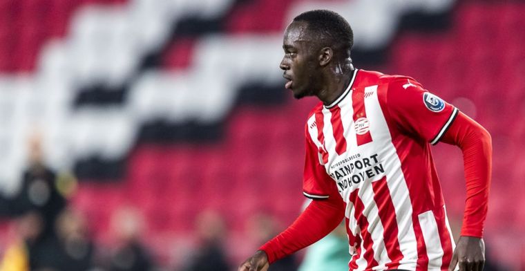 'PSV voorkomt transfervrij vertrek van vaste waarde: Teze tekent nieuw contract'