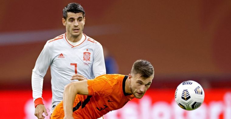 De Boer pareert kritiek van Van der Vaart: 'Hij is een waardevolle Oranje-speler'