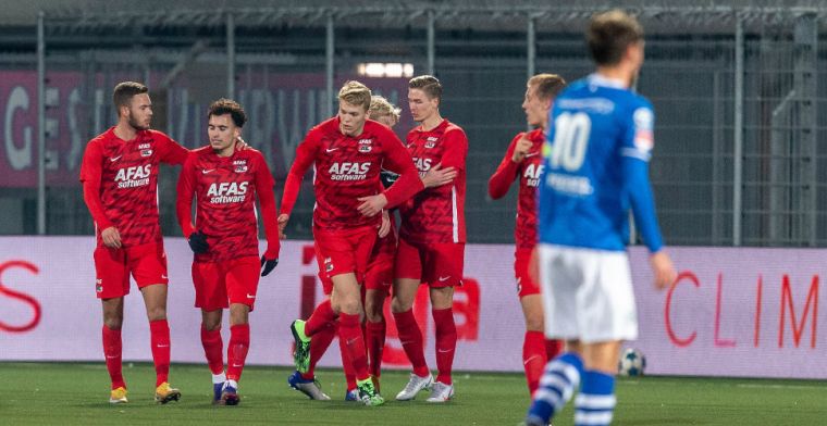 Jong PSV pakt de volle buit tegen FC Dordrecht, Jong AZ doet goede zaken