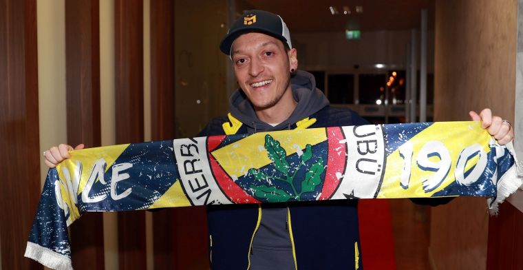 Özil beëindigt Arsenal-huwelijk en rondt transfer naar Fenerbahçe definitief af