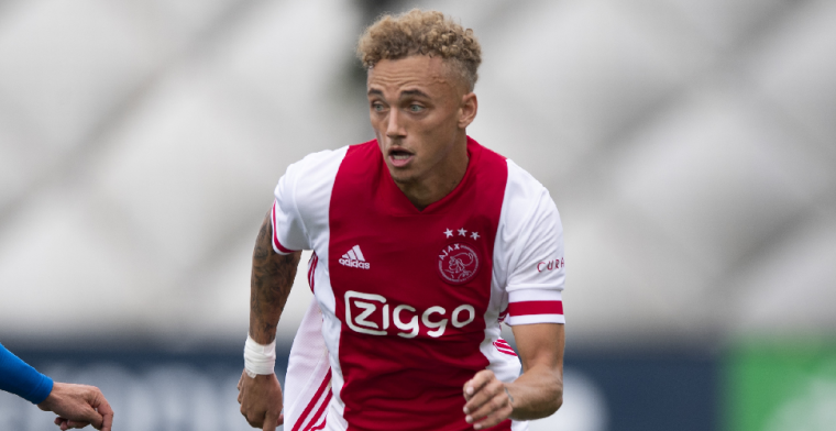 Boukhari wijst naar routiniers van Ajax: 'Lang botste vooral met oudere spelers'