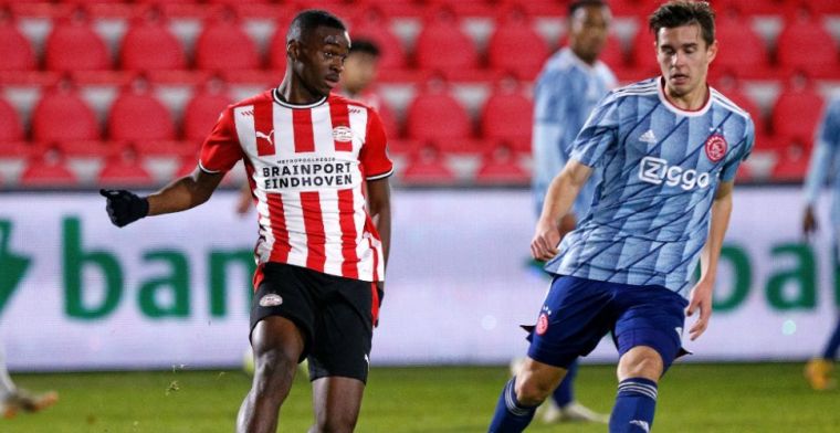 PSV verlengt contract 'Jong-speler': 'Niet van goals, gun ze aan mijn teamgenoten'