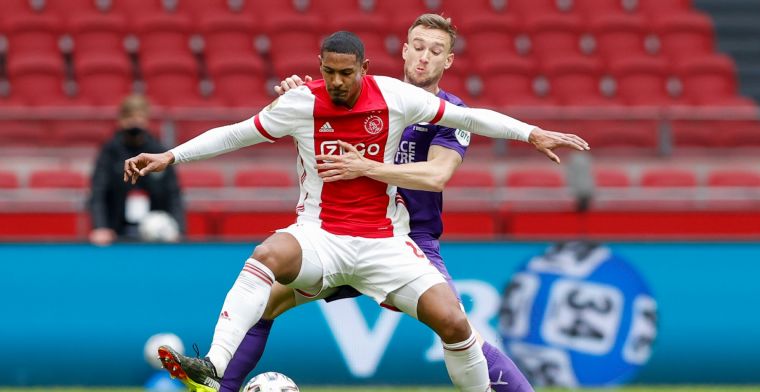 Haller 'opgegeten' tijdens Ajax - Groningen: 'Ten Hag pakt hem keihard aan'