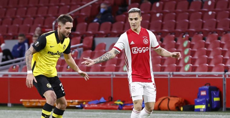 Ajax op gemis Blind gewezen: 'Die durft dat wel, Martínez speelt iets zekerder'