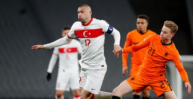 Turkse pers kraakt Oranje: 'Geen WK zou geen verrassing zijn, zeker met De Boer'
