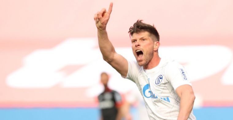 'Schalke wil Huntelaar vragen om pensioen nog een seizoen uit te stellen'