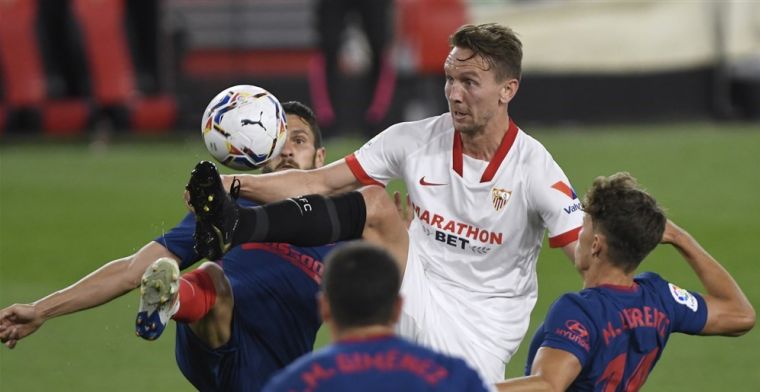 De Jong sluipt met Sevilla de titelstrijd in: 'Er gaat echt nog genoeg gebeuren'