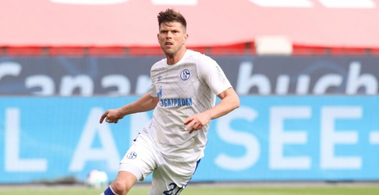 'Gewelddadige aanval op Schalke-selectie, spelers op de vlucht voor boze fans'