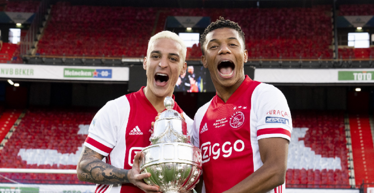 Ten Hag steunt Ajax-duo: 'Ze kunnen samenspelen, soms zijn ze concurrenten'
