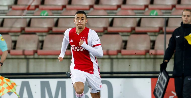 Ajax verlengt aflopend contract van talentvolle pechvogel met twee jaar