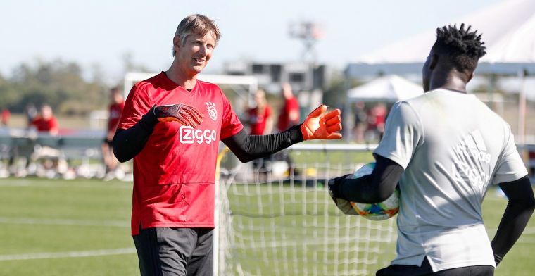 Van der Sar: 'Dieptriest, eigenlijk was hij klaar voor een buitenlandse club'