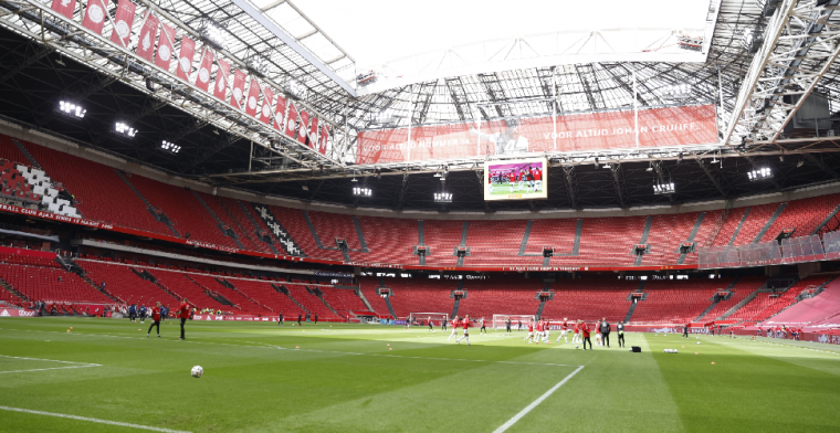 Ajax-fans vieren feest bij Johan Cruijff Arena, gemeente doet dringende oproep