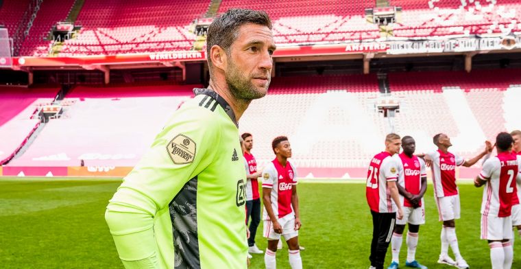 Akkoord over nieuw Ajax-contract: 'We zijn eruit, ik heb een eenjarig contract'