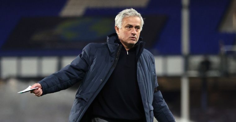 Hilariteit om Mourinho-nieuws: 'Door hem weg bij United, spelen nu wéér onder hem'