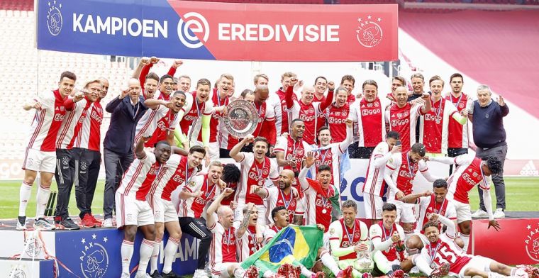 Kampioenssterren Ajax te koop aangeboden: fans bieden duizenden euro's