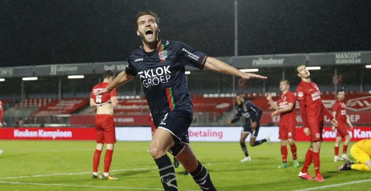 Almere City gaat keihard kopje onder: NEC naar halve finale play-offs