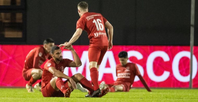Almere City niet blij met Blom na ruime nederlaag tegen NEC: 'Ongelooflijk'