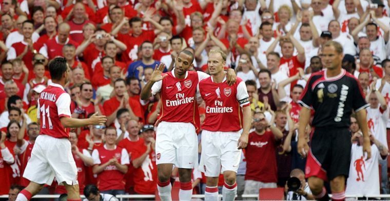 Bergkamp vertelt over 'ingrijpend project': 'Arsenal mist aantrekkingskracht'