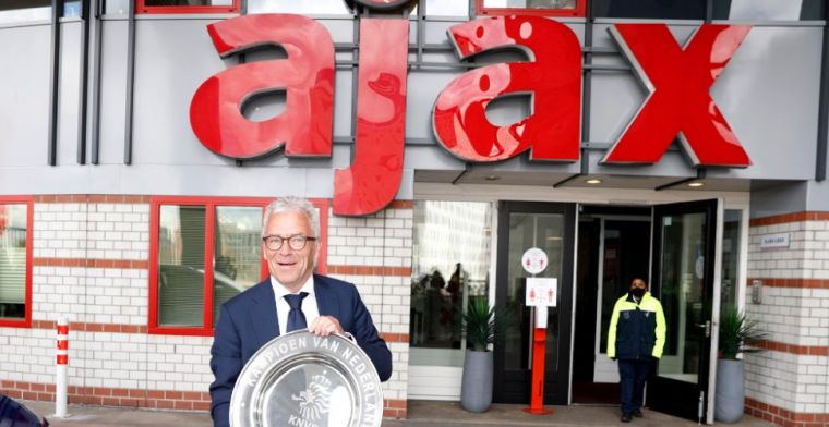 KNVB benoemt Gudde en voormalig Ajax-CEO Sturkenboom tot bondsridder