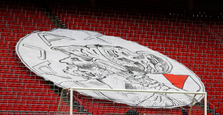 Ajax presenteert 'klassiek' thuistenue voor aankomend seizoen mét historisch logo