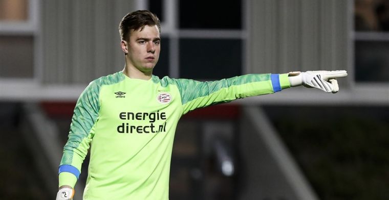 'Bijzondere PSV-terugkeer: 22-jarige doelman kiest voor rol in de staf'