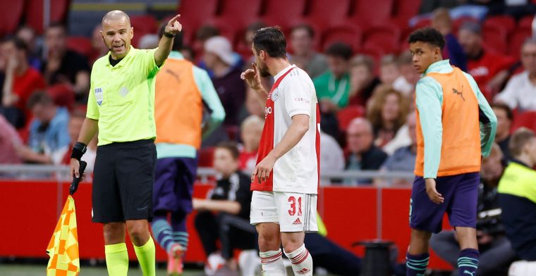 Tagliafico schrikt clubs af tijdens Ajax-PSV, Ten Hag ontkent: 'Staat er los van'